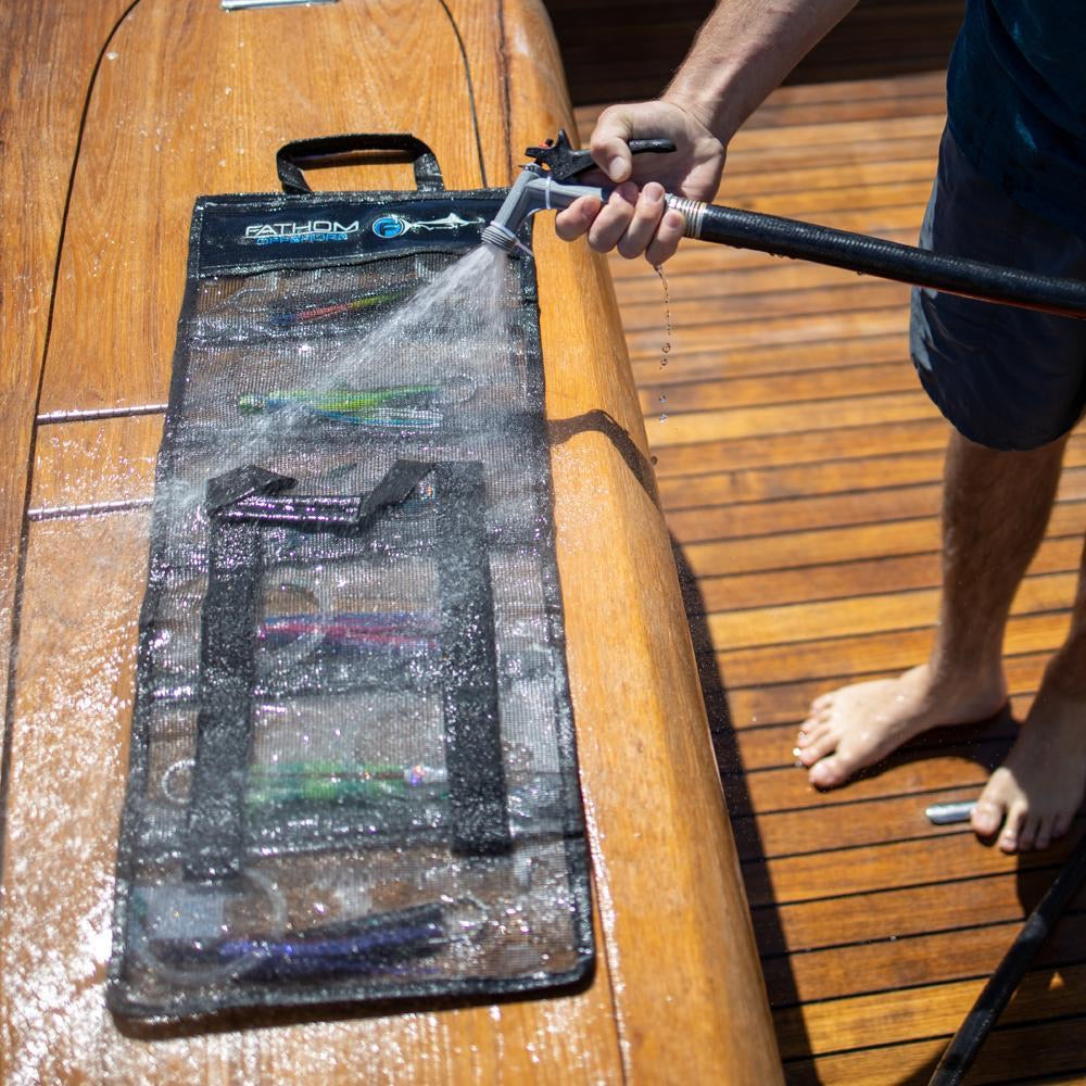fathom-offshore-medium-lure-roll-up-bag-6-pocket-wash