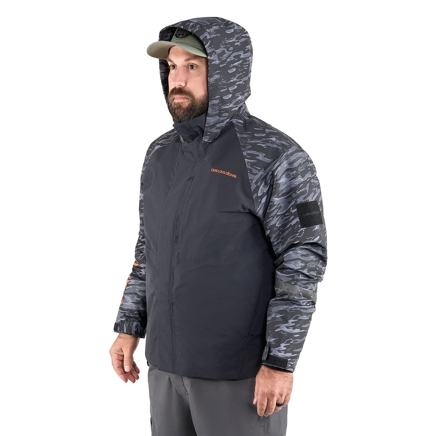 grundens-transmit-x-jacket-blackbeard-10282-908-model-side-hood