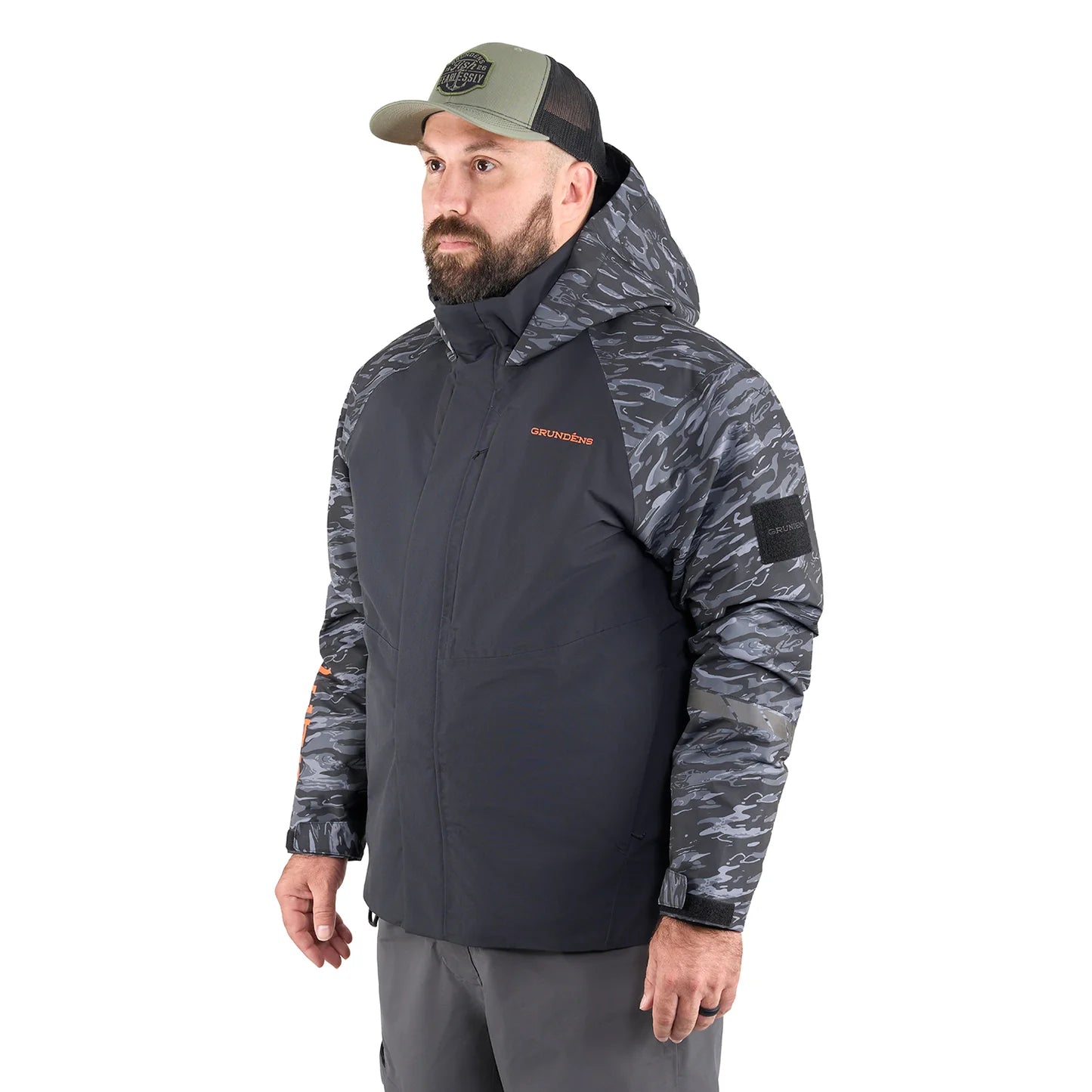 grundens-transmit-x-jacket-blackbeard-10282-908-model-side
