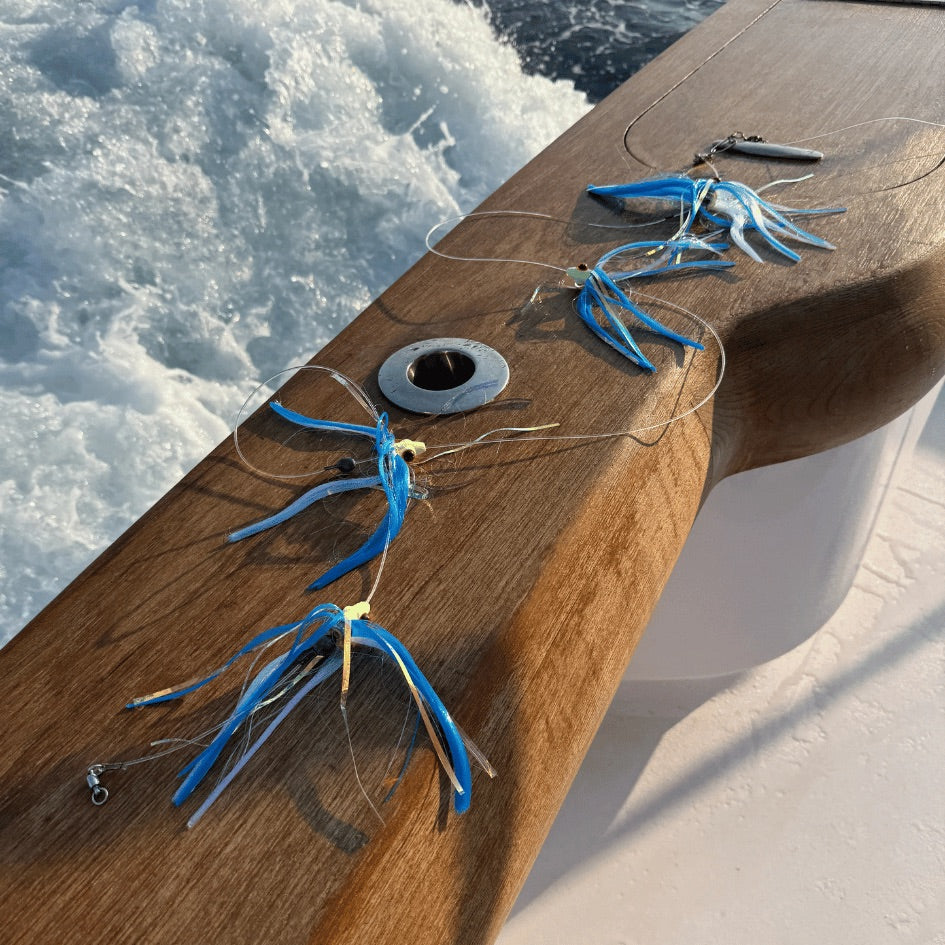 magictail-outfitters-bigeye-chain-with-magic-ballyhoo-paddletail-seafoam-glow-gunwale