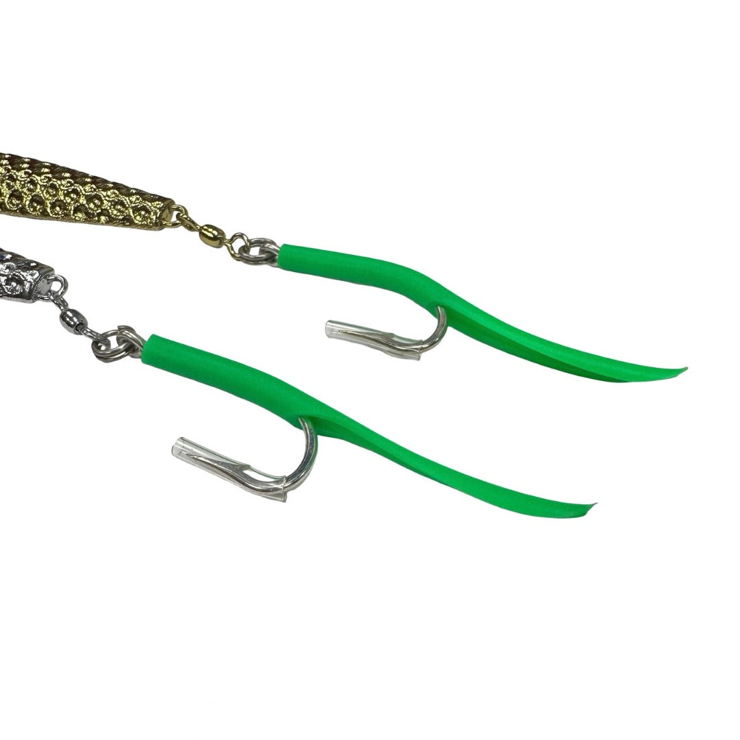 north-atlantic-jigs-hammered-diamond-jig-with-green-tube-tail-tail