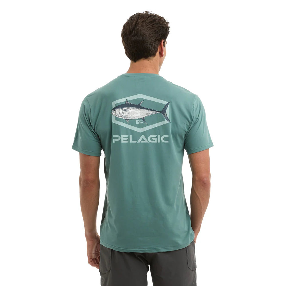 pelagic-freespool-target-bluefin-tuna-performance-shirt-north-atlantic-model-back