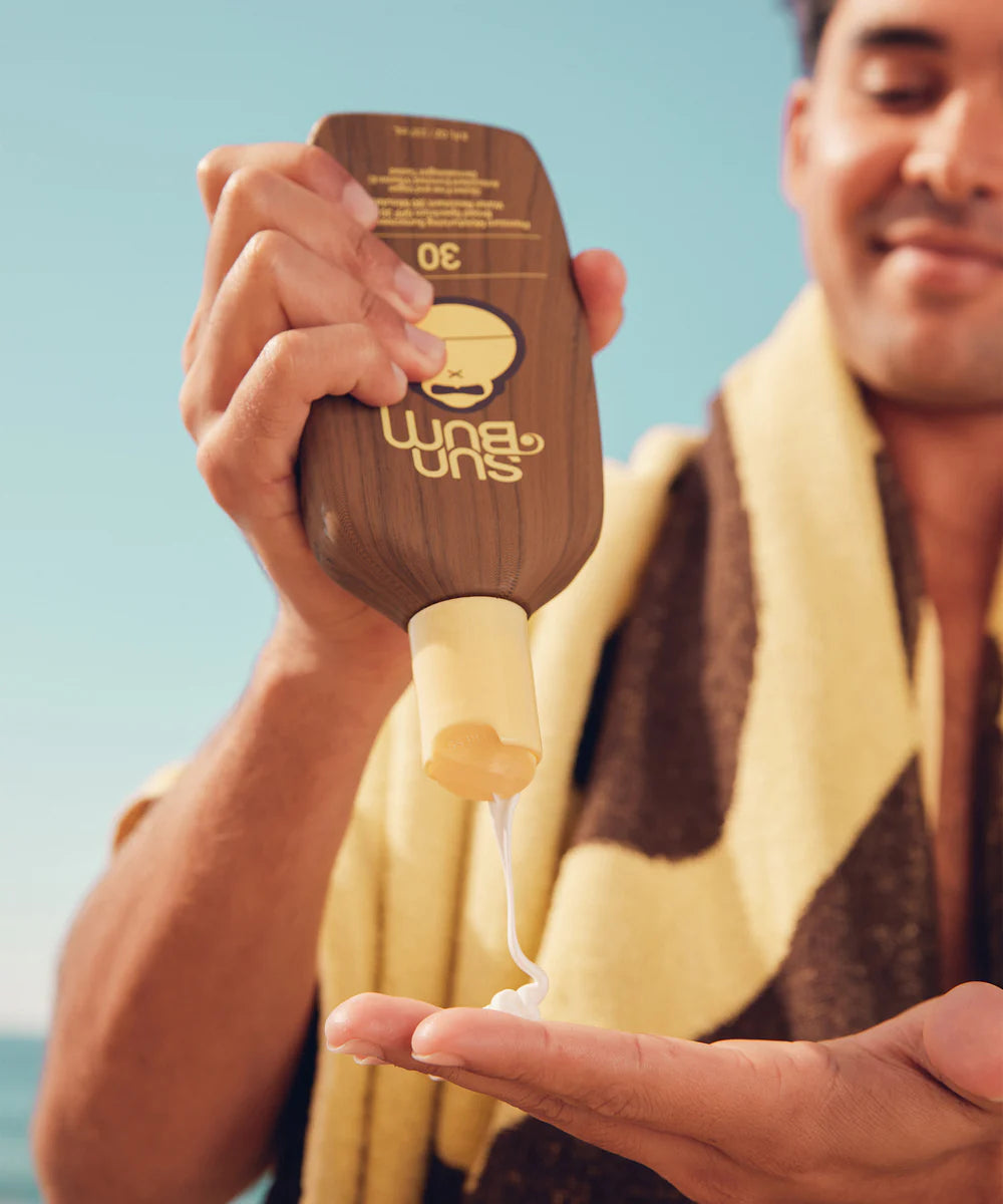 sun-bum-original-spf-30-sunscreen-lotion-lifestyle-2