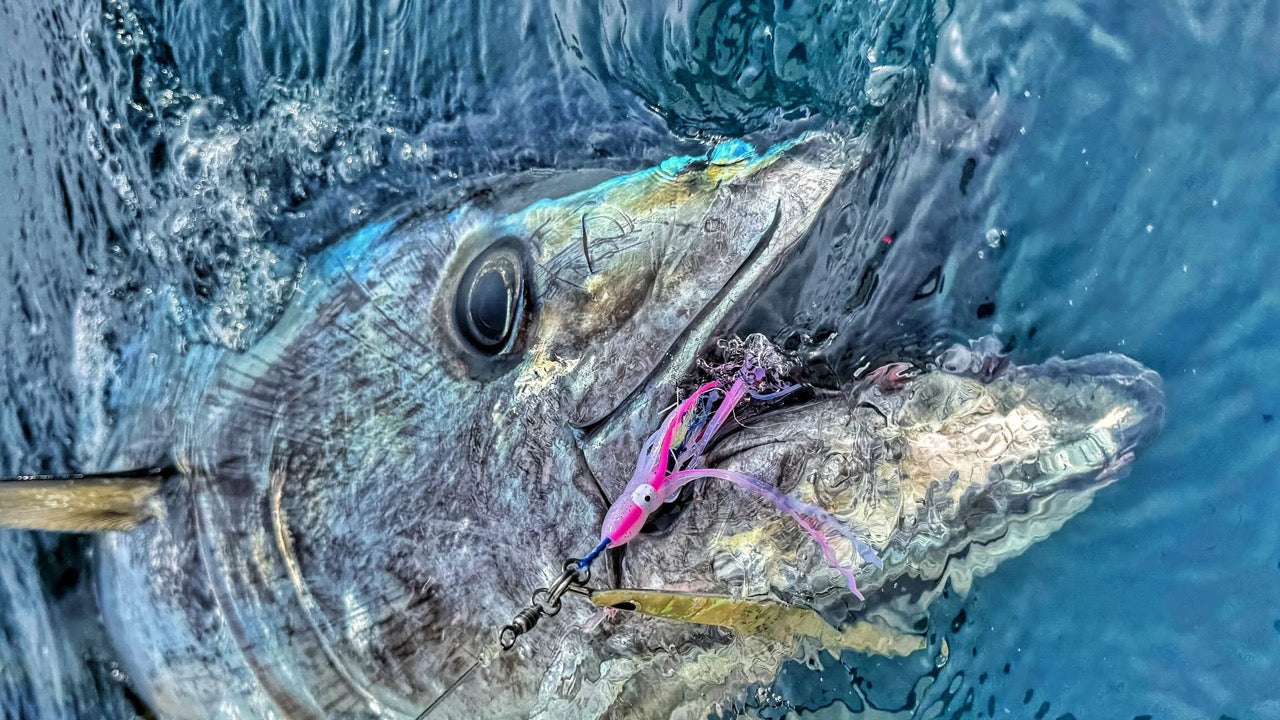 uvt-fishing-beast-hunter-heavy-assist-hooks-pink-glow-squids-bluefin