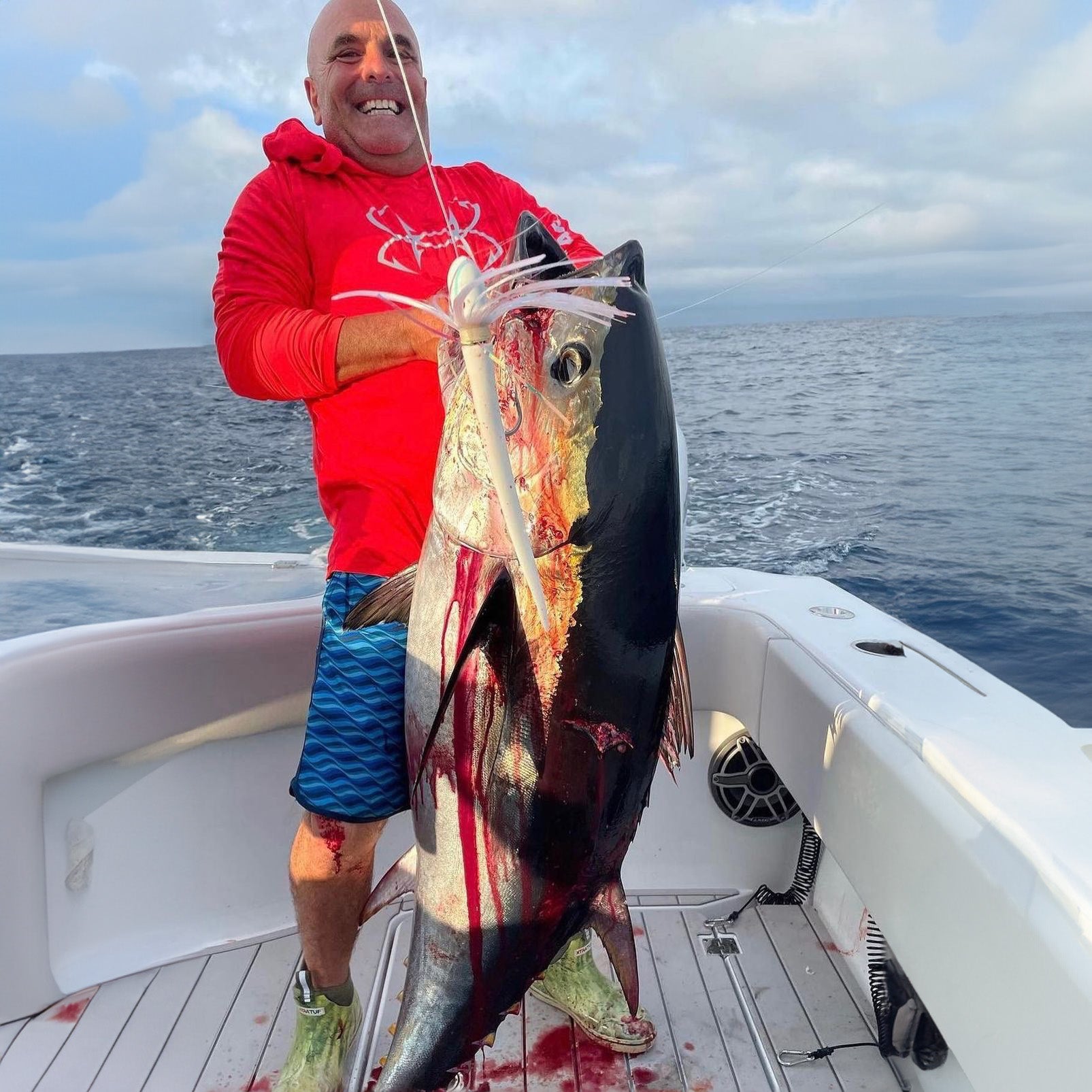 wolfpack_tackle_ahi_heads_lifestyle_1