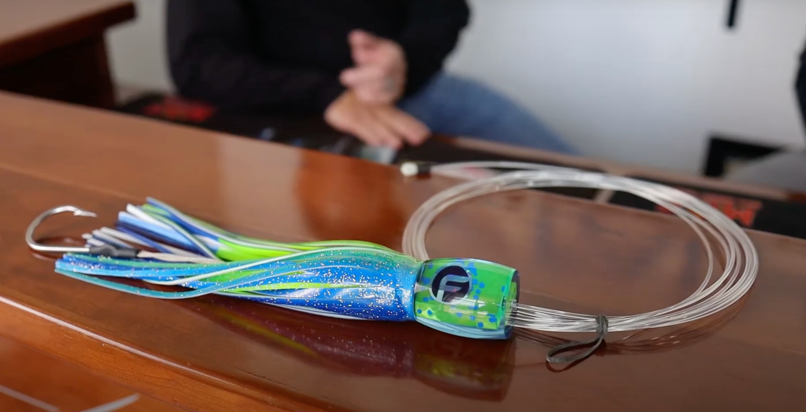 fathom_offshore_pepal_grande_liquid_dolphin_shell_2