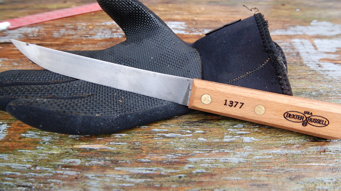 Dexter - 7in Traditional Boning Knife (Carbon Steel)