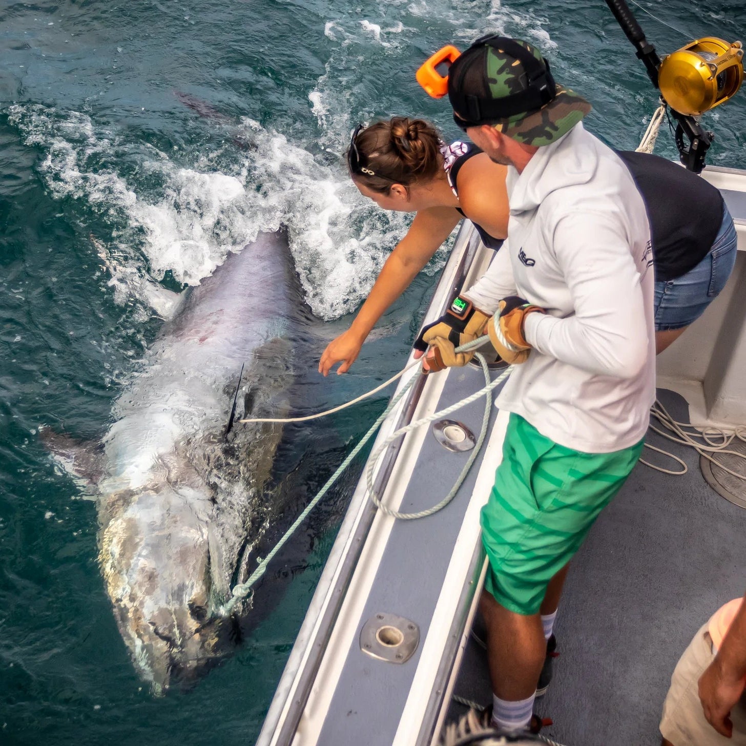 lt_marine_giant_tuna_release_hook_3