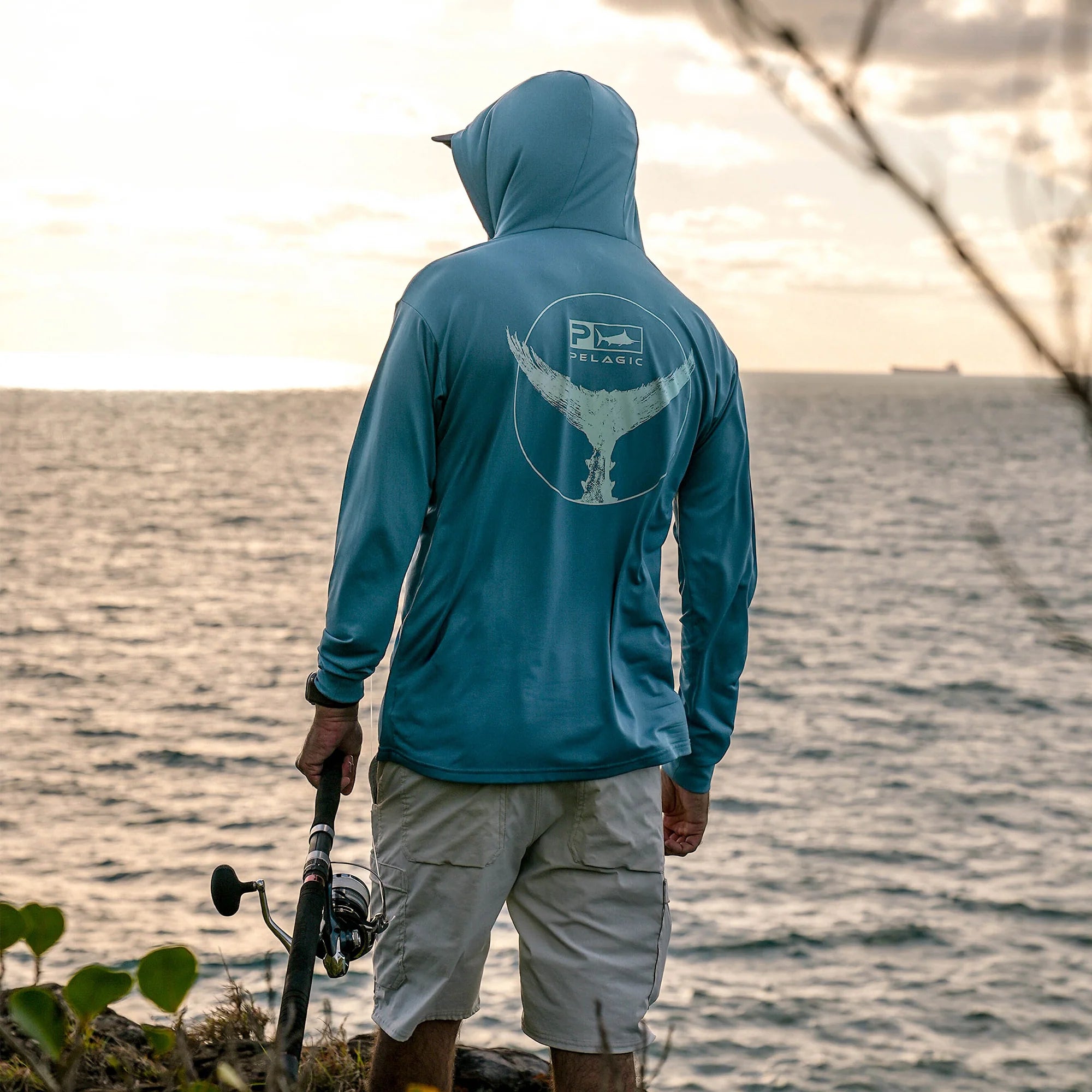 Pelagic - Aquatek Tails Up Hooded Fishing Shirt