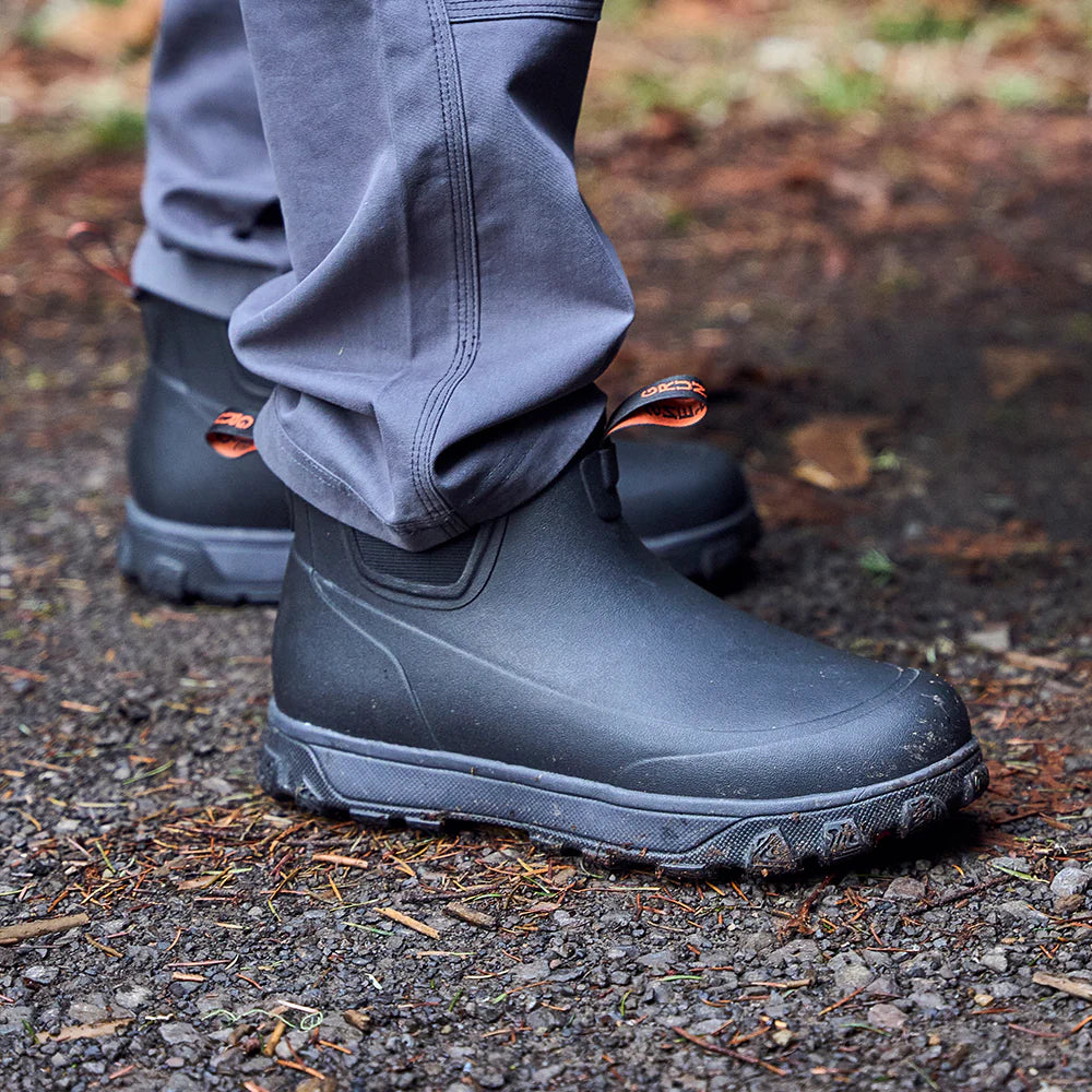 grundens-deviation-sherpa-boot-black-lifestyle-3