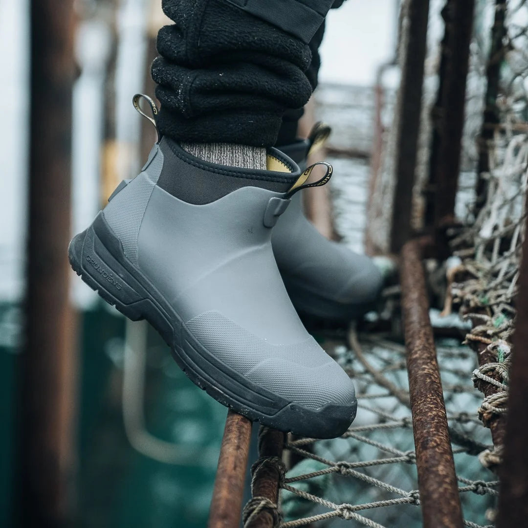 grundens-tough-seas-ankle-boot-traps