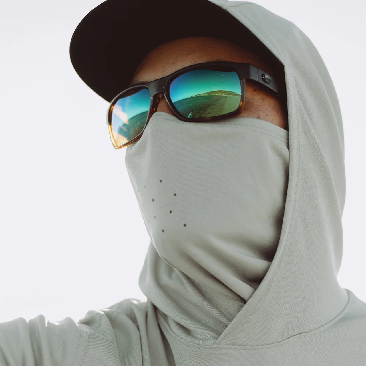 grundens-tough-sun-masked-performance-fishing-hoodie-iceberg-lifestyle