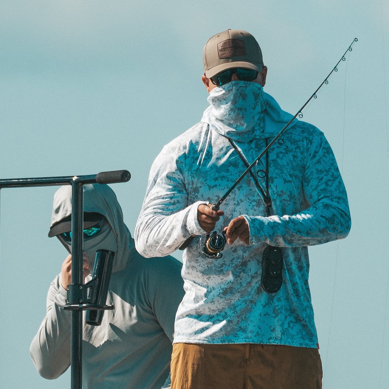 grundens-tough-sun-masked-performance-fishing-hoodie-squall-camo-lifestyle-2