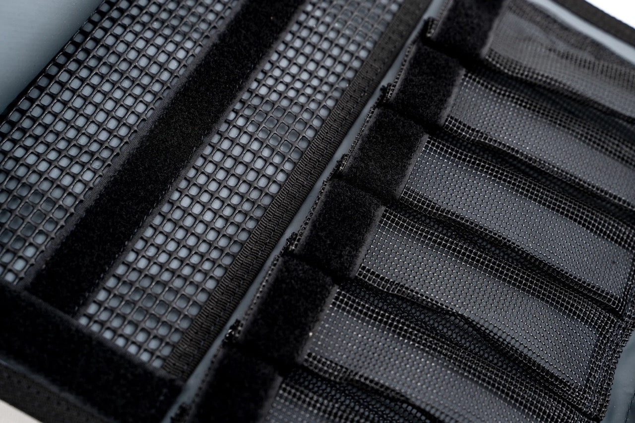 nomad-design-jig-storage-wallet-mesh