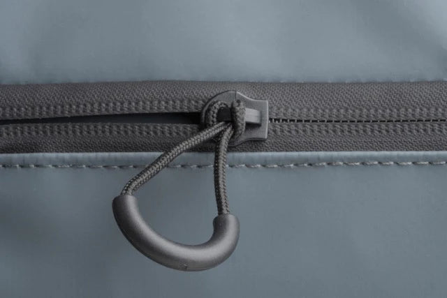 nomad-design-tuff-loader-65L-max-dry-duffel-bag-zipper