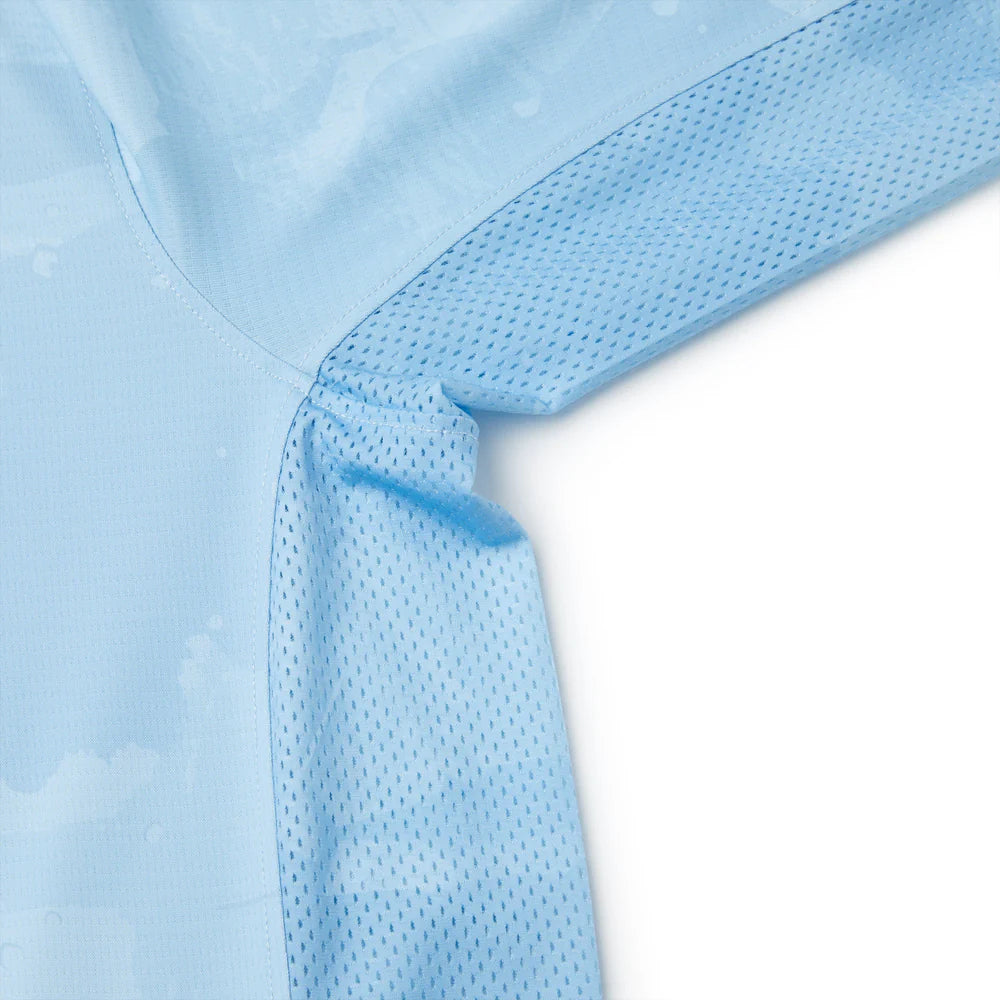 pelagic-exo-tech-hooded-performance-fishing-shirt-light-blue-arm