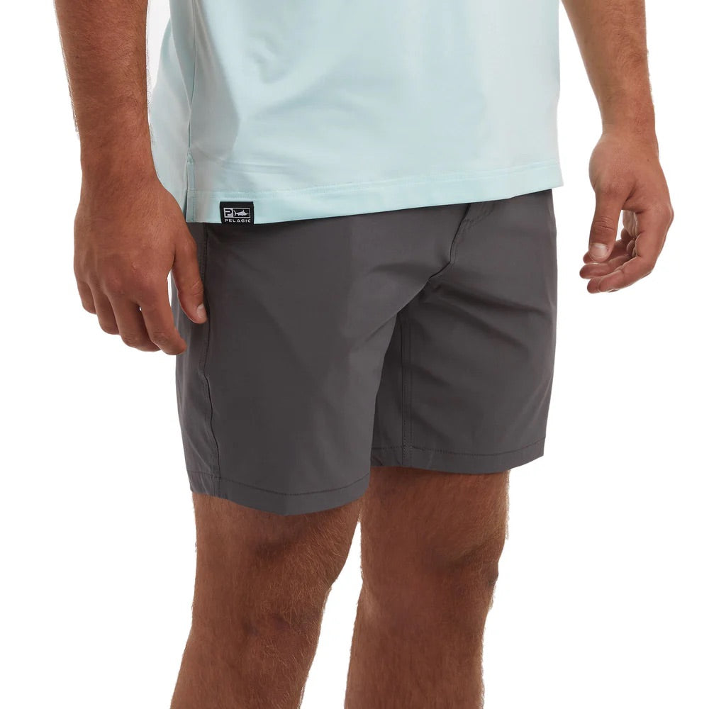 pelagic-mako-18in-hybrid-fishing-shorts-graphite-model-front