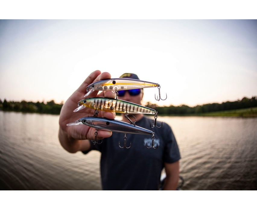 strike-king-kvd-hard-freshwater-jerkbait-200-lifestyle