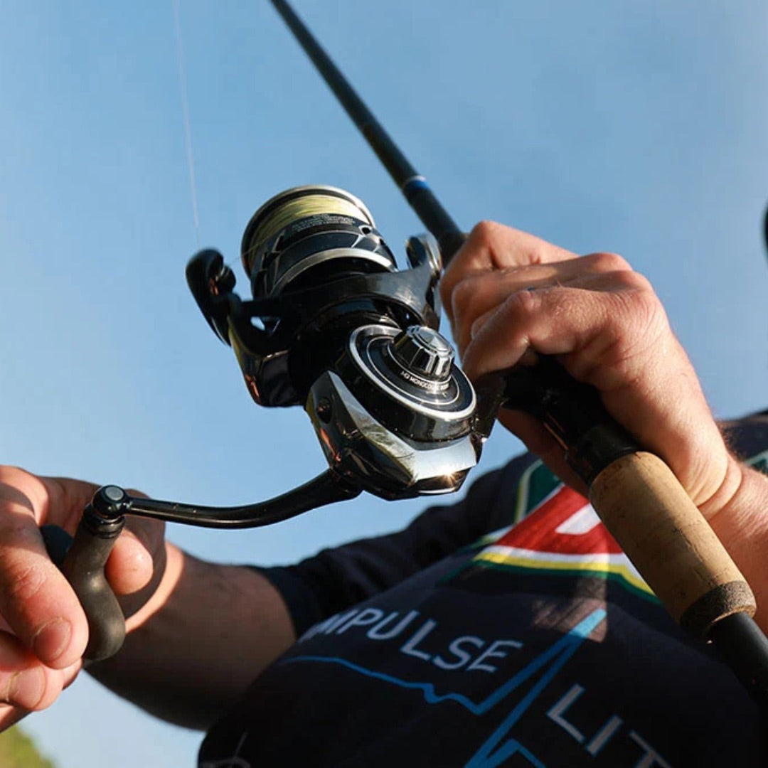 tatula-mq-fc-freshwater-spinning-reel-lifestyle-2