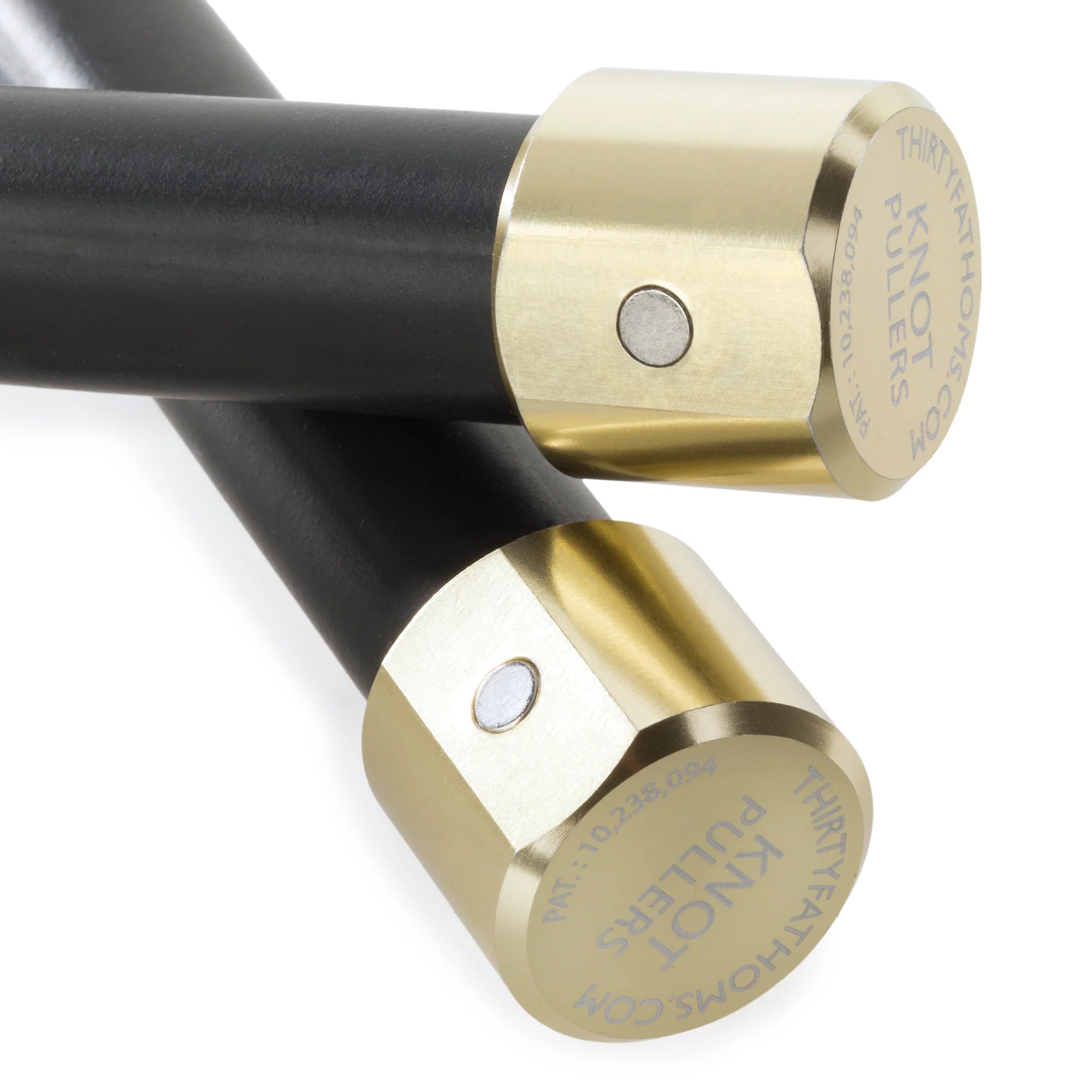 thirty-fathoms-model-b-knot-puller-gold-magnet