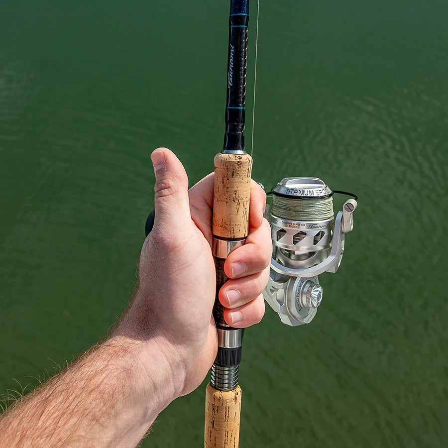 Tsunami - Carbon Shield III Spinning Rods