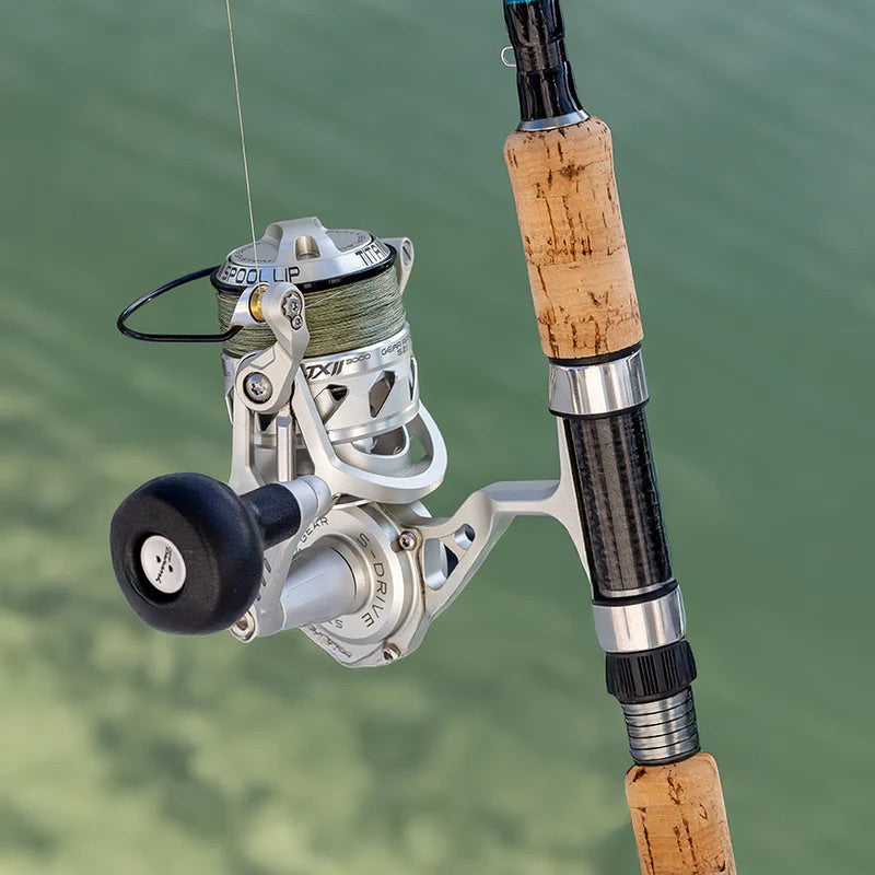 Tsunami - Carbon Shield III Spinning Rods